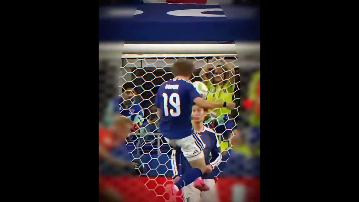 Ogawa's Header Hit Daichi Kamada and Went In! What a Goal! ⚽🤯