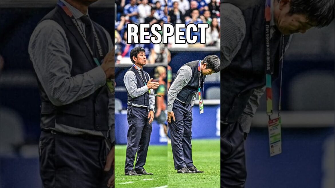 Japanese players bowing to their fans after World Cup elimination 😍 #worldcup