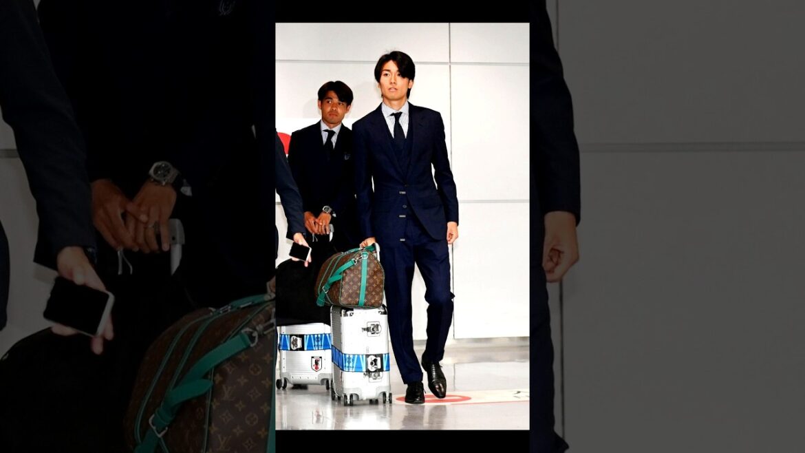 World Cup warrior has new hair! Junya Ito transforms into silver hair World Cup warrior has new hair! Junya Ito transforms into silver hair