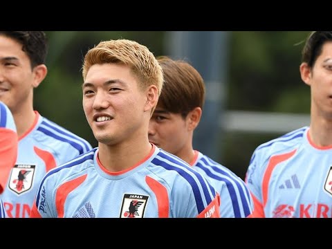 Modern Title🎨Blonde Graduation! Ritsu Doan restarts with “new pink-beige hair” Ace’s determination shown in match against Tunisia 🔥⚽ Modern Title🎨Blonde Graduation! Ritsu Doan restarts with “new pink-beige hair” Ace’s determination shown in match against Tunisia 🔥⚽